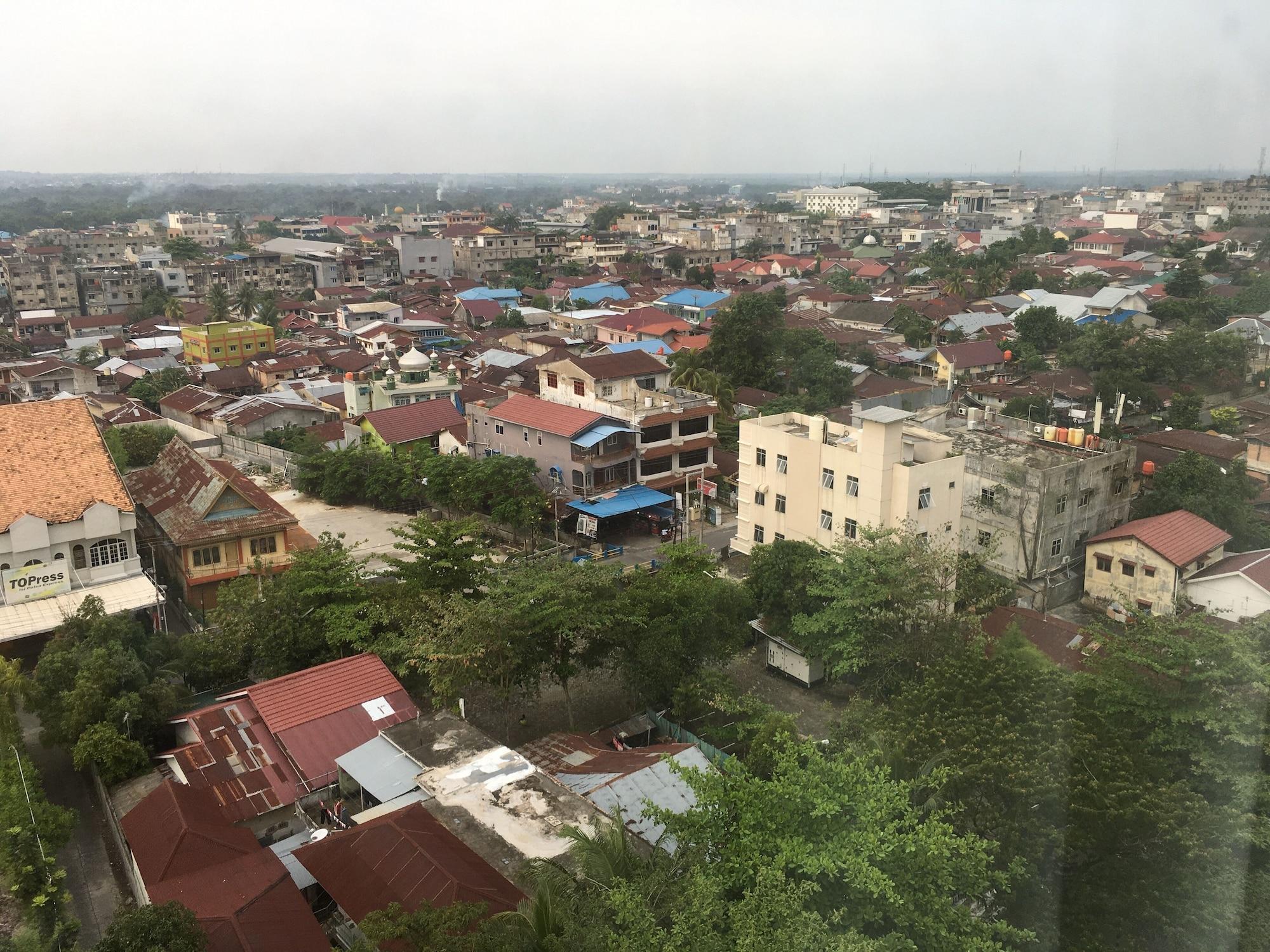 Grand Zuri Пеканбару Екстериор снимка